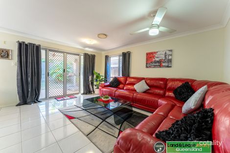 Property photo of 5 Merimbula Crescent Fitzgibbon QLD 4018