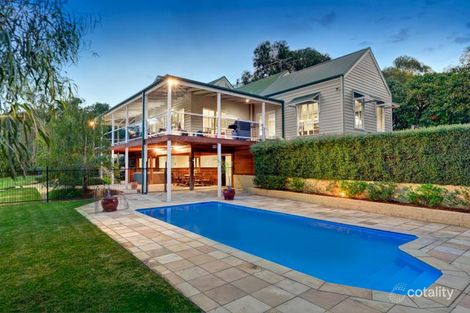 Property photo of 13 McEwan Road Park Orchards VIC 3114