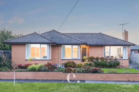 24 ETON RD, BELMONT, VIC 3216