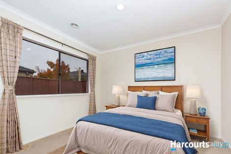 Property photo of 33 Denton Drive Officer VIC 3809