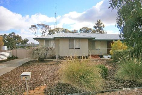 27 Mccutcheon St, Waikerie, SA 5330