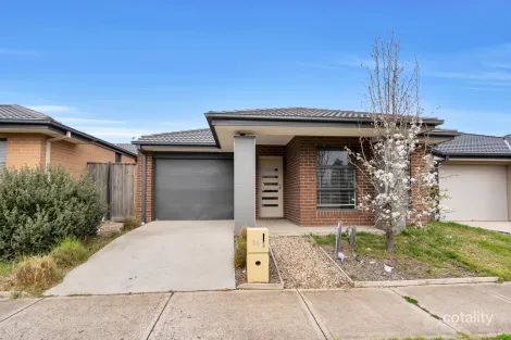 Property photo of 34 Papas View Wyndham Vale VIC 3024