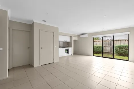 Property photo of 34 Papas View Wyndham Vale VIC 3024
