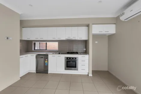 Property photo of 34 Papas View Wyndham Vale VIC 3024