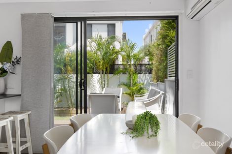 Property photo of 2/2-34 Karbunya Street Mermaid Waters QLD 4218