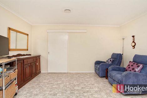 Property photo of 1 Taree Court Hoppers Crossing VIC 3029