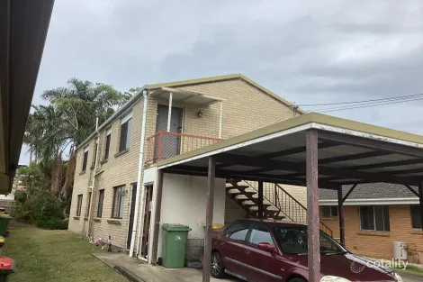 2/100 Oxley Ave, Woody Point, QLD 4019