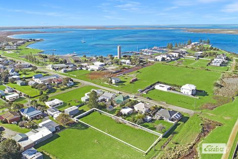 32 Wellington St, Port Albert, VIC 3971