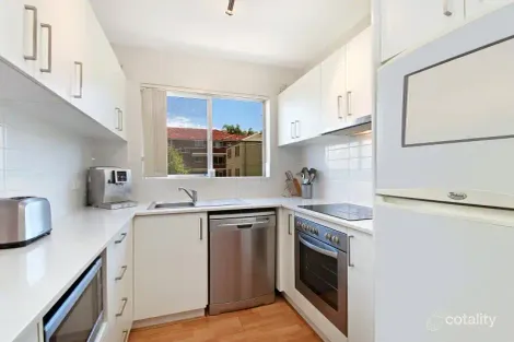 Property photo of 2/115 Queenscliff Road Queenscliff NSW 2096