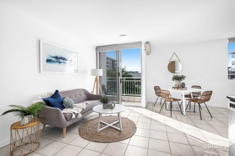 Property photo of 14/89A Bay Terrace Wynnum QLD 4178