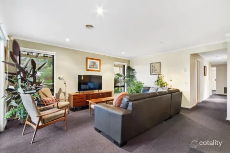 Property photo of 13 Sunderland Circuit Traralgon VIC 3844