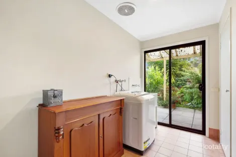 Property photo of 13 Sunderland Circuit Traralgon VIC 3844