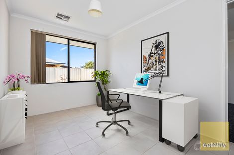 Property photo of 11 Extensa Road Wattle Grove WA 6107
