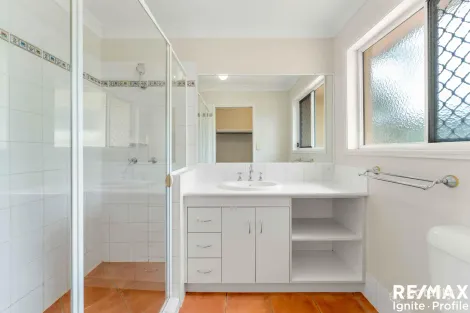 Property photo of 9 Hogan Place Seventeen Mile Rocks QLD 4073