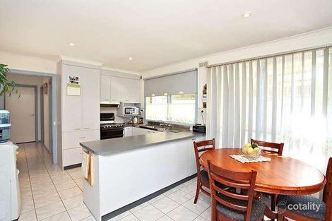 Property photo of 27 Chester Crescent Deer Park VIC 3023