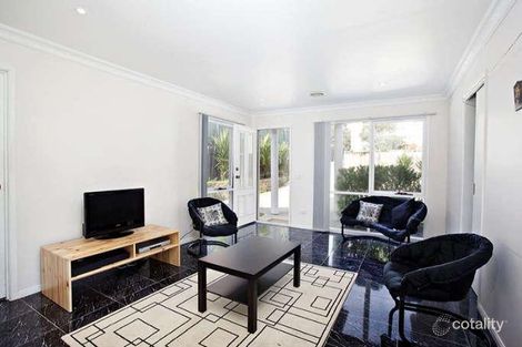 Property photo of 2/25 Barlyn Road Mount Waverley VIC 3149