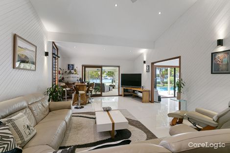 Property photo of 24 Mooloolah Drive Minyama QLD 4575