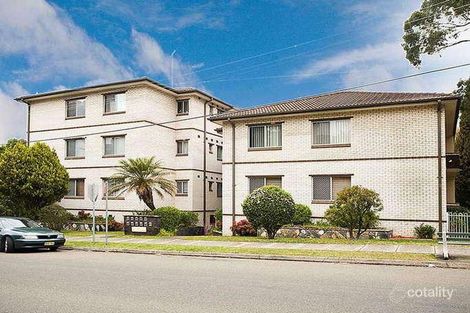 3/32 Hampton Court Rd, Carlton, NSW 2218