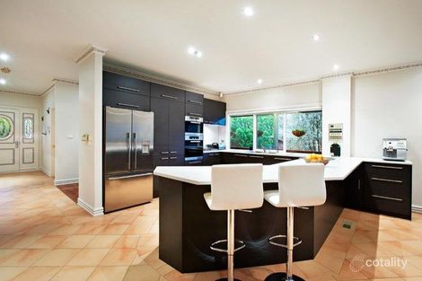 Property photo of 24 Kalbar Road Eltham VIC 3095