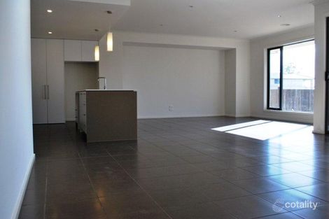 Property photo of 12 Craven Court Sandhurst VIC 3977