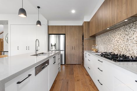 Property photo of 2/92 Barton Road Hawthorne QLD 4171