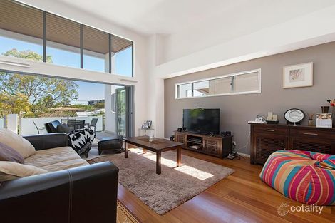 Property photo of 14A Newcross Street Indooroopilly QLD 4068