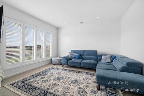 Property photo of 12 Opal Street Alfredton VIC 3350