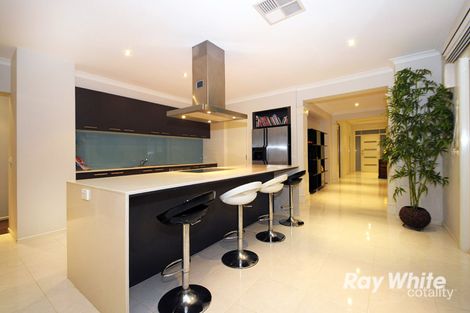 Property photo of 11 Thenford Close Cranbourne East VIC 3977