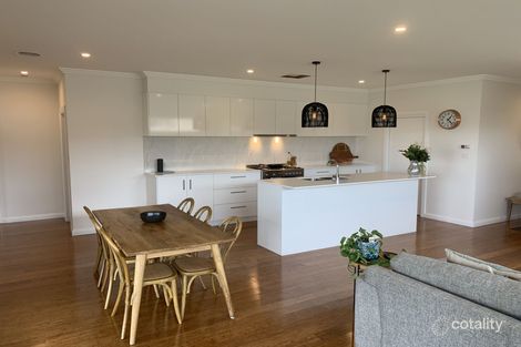 Property photo of 15 Barmedman Avenue Gobbagombalin NSW 2650