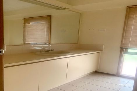Property photo of 14 Ballanee Grove Cranbourne North VIC 3977