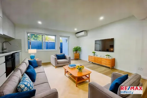 2/11 Gregory Ave, Baulkham Hills, NSW 2153