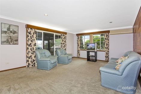 Property photo of 17 Halcyon Street Mannering Park NSW 2259
