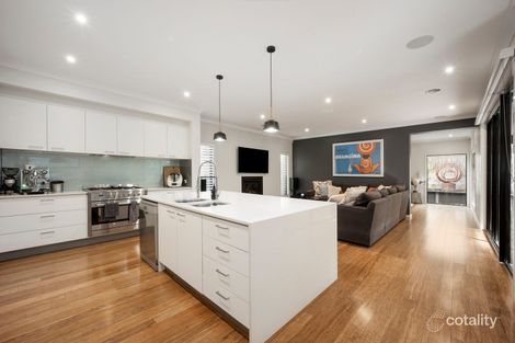 Property photo of 14 Vineyard Road Wantirna South VIC 3152