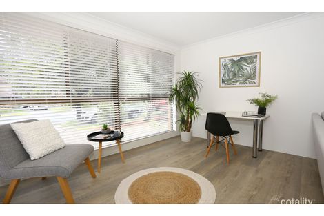 Property photo of 4 Macquarie Avenue Molendinar QLD 4214