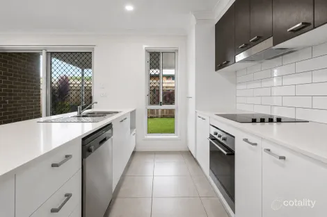 Property photo of 3/99 Second Avenue Marsden QLD 4132