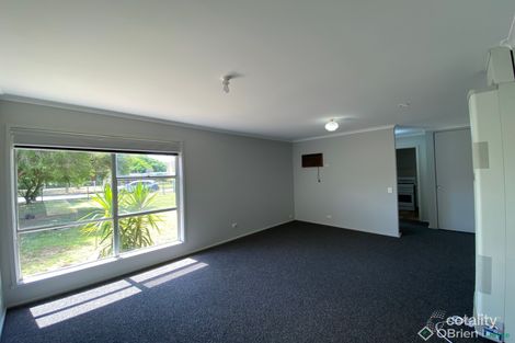 Property photo of 4 Bindall Avenue Wangaratta VIC 3677
