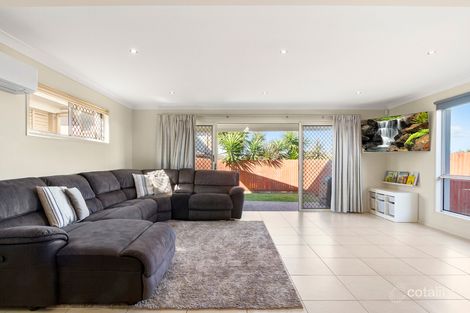 Property photo of 2/93 Daisy Hill Road Daisy Hill QLD 4127