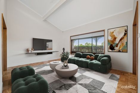 Property photo of 10 Figtree Crescent Glen Alpine NSW 2560