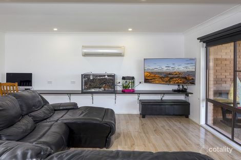 Property photo of 40 Calga Crescent Catalina NSW 2536