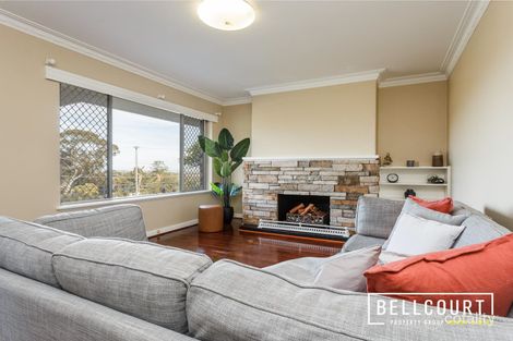 27 Tunnel Rd, Swan View, WA 6056