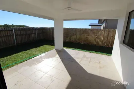 Property photo of 13 Orangeberry Circuit Mount Low QLD 4818