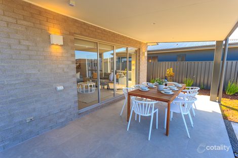 Property photo of 16 Maher Circuit Griffith NSW 2680