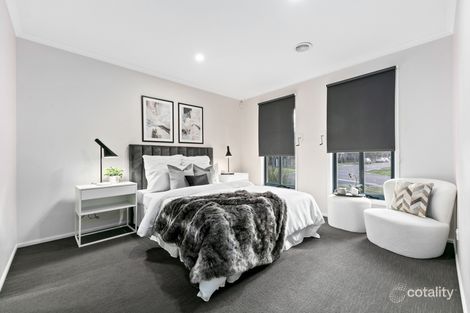 Property photo of 14 Liverpool Circuit Craigieburn VIC 3064