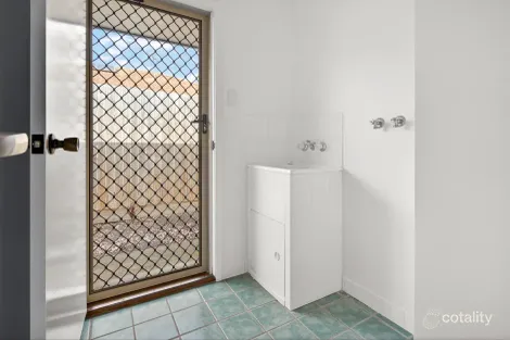 Property photo of 3 Glengarry Lane Raceview QLD 4305