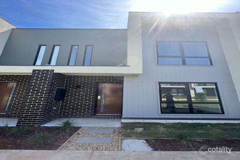 13 Cultura Walk, Cranbourne West, VIC 3977