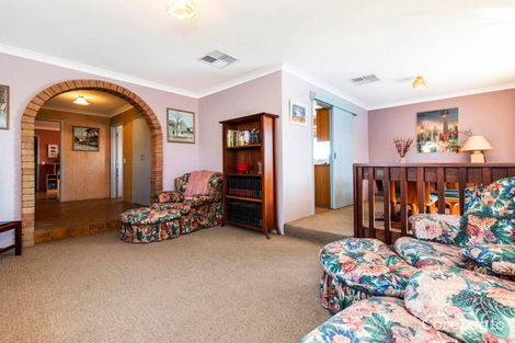 Property photo of 1 Europa Court Kallaroo WA 6025