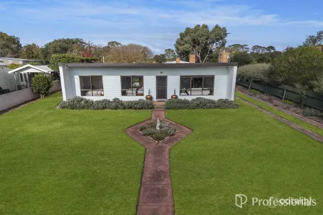 121 Watton St, Penshurst, VIC 3289