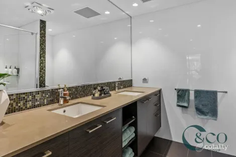 Property photo of 1/15 Tweeddale Road Applecross WA 6153