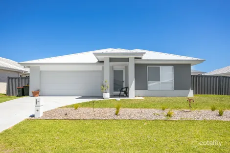 16 Cubbaroo St, Old Bar, NSW 2430