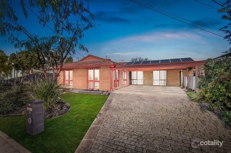 Property photo of 15 Stradbroke Way Wyndham Vale VIC 3024